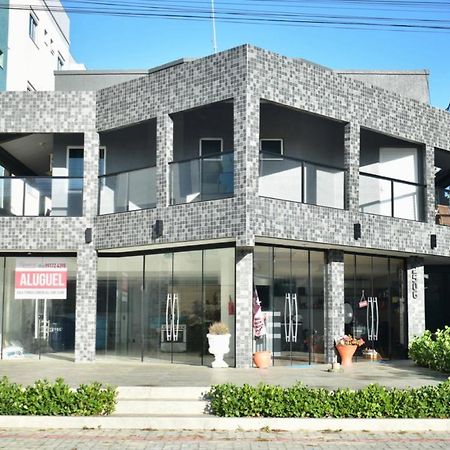 봄비나스 Residencial Melfi 3 Ap 6 아파트 외부 사진
