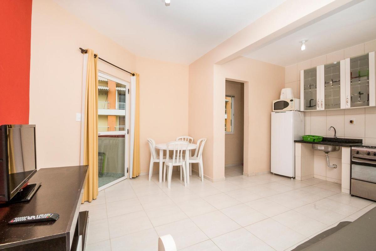 봄비나스 Residencial Melfi 3 Ap 6 아파트 외부 사진